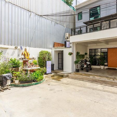 24 Hills Hotel Bangkok Exterior photo